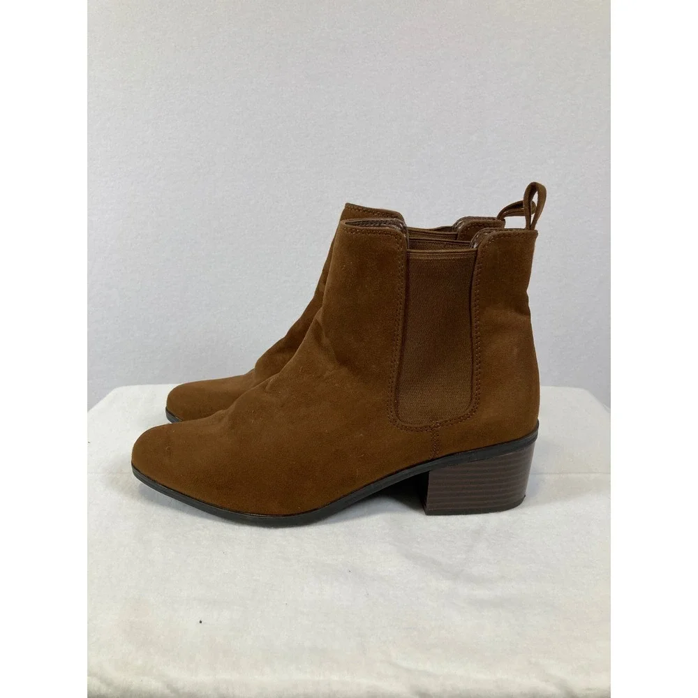 A New Day Chelsea Ankle Boots Womens 8.5 Cognac Brown Faux Suede Block Heel‎